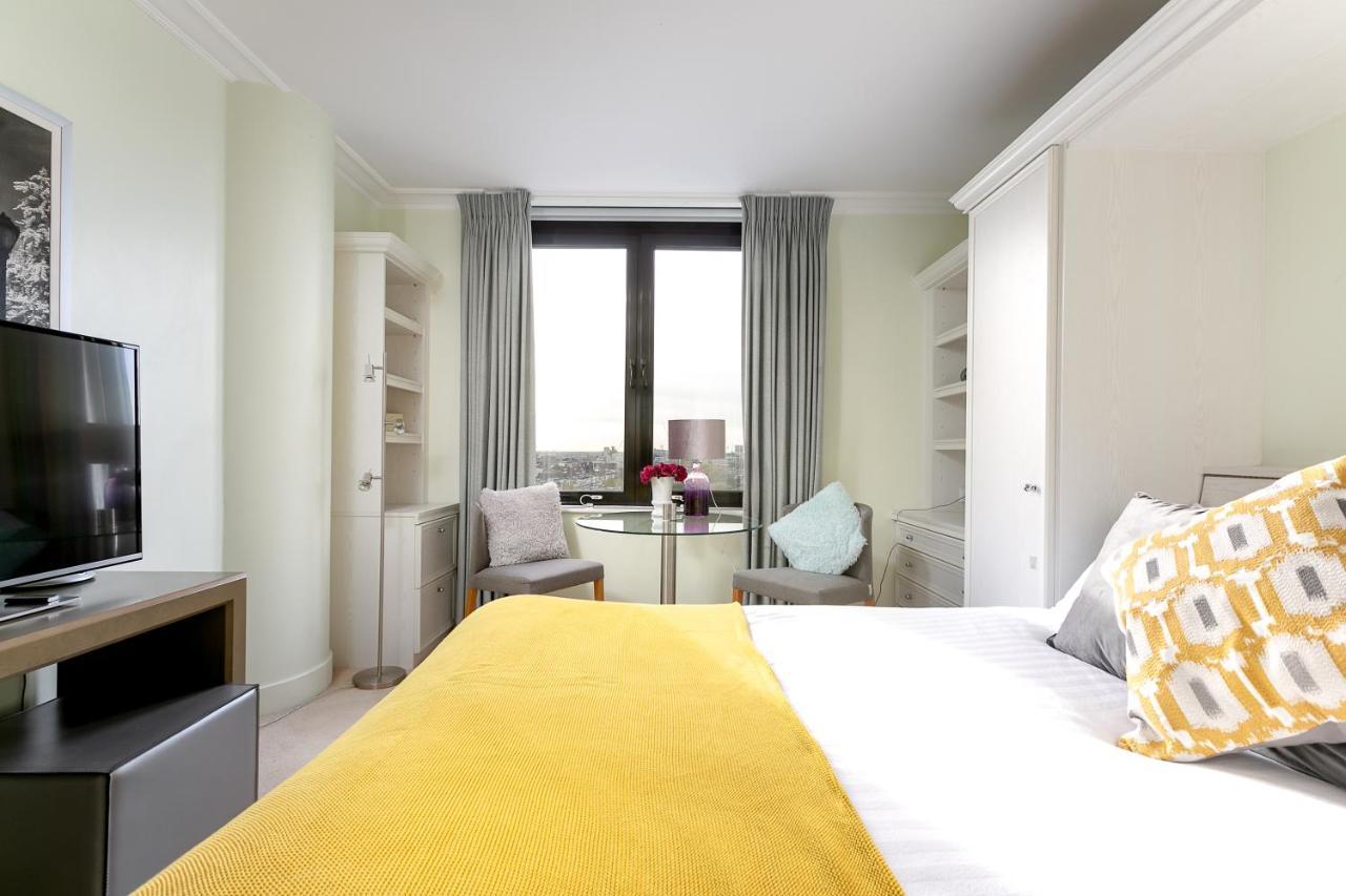 Point West Apartments 런던 외부 사진