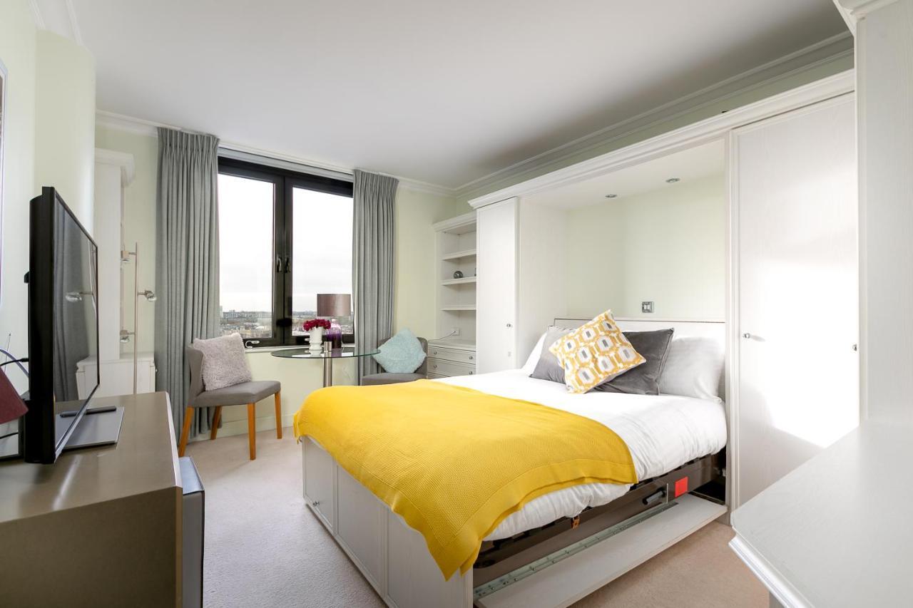 Point West Apartments 런던 외부 사진