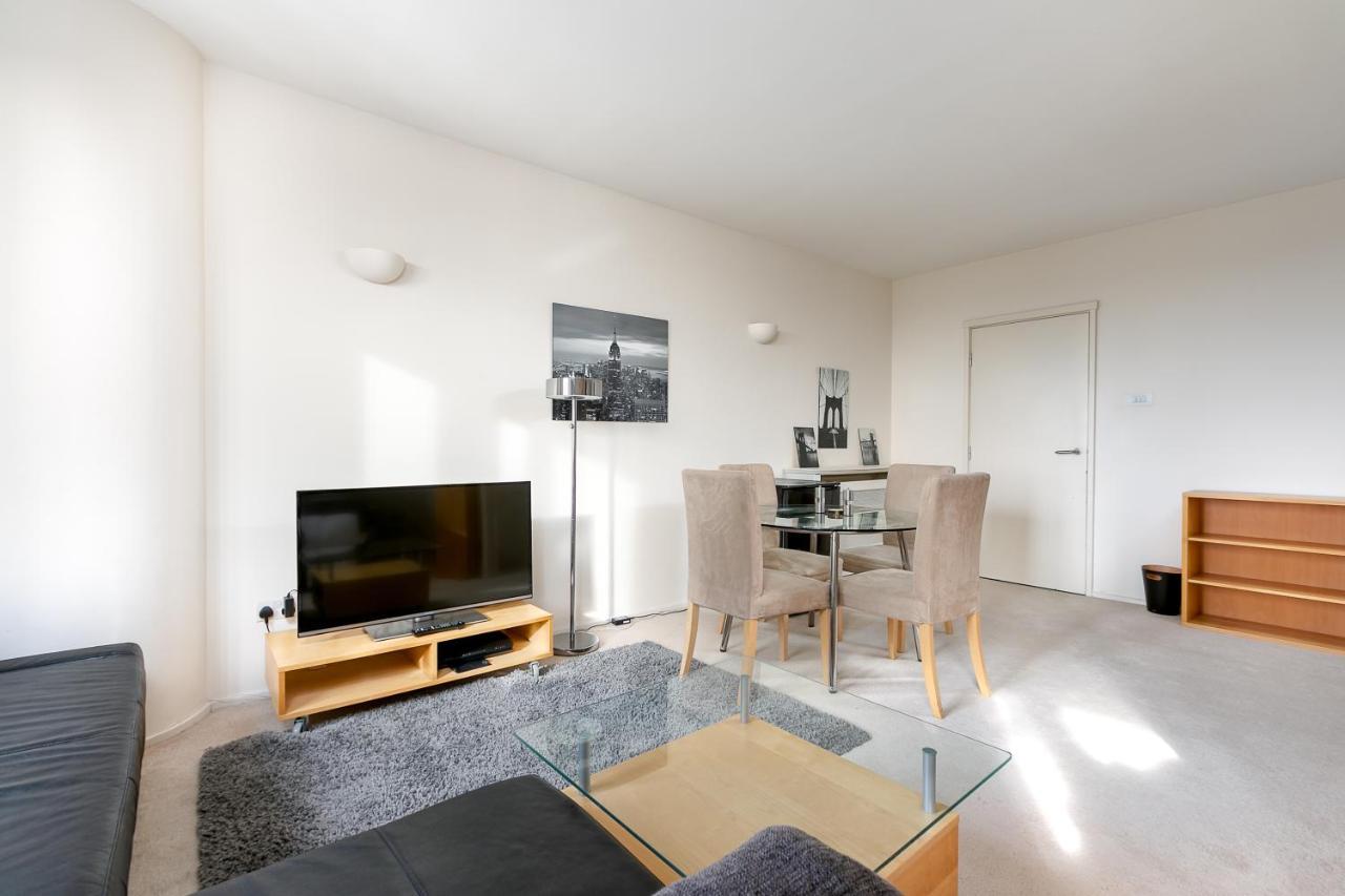 Point West Apartments 런던 외부 사진