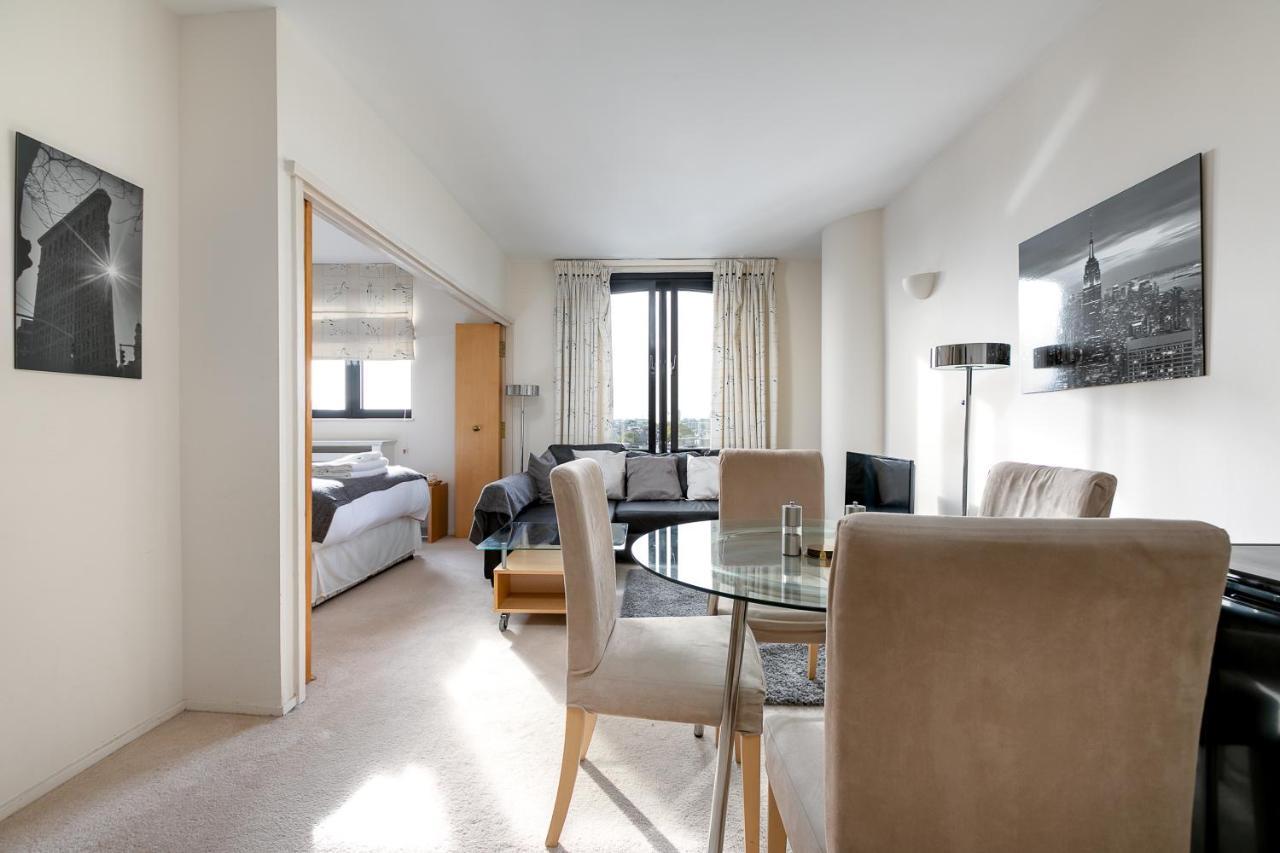 Point West Apartments 런던 외부 사진
