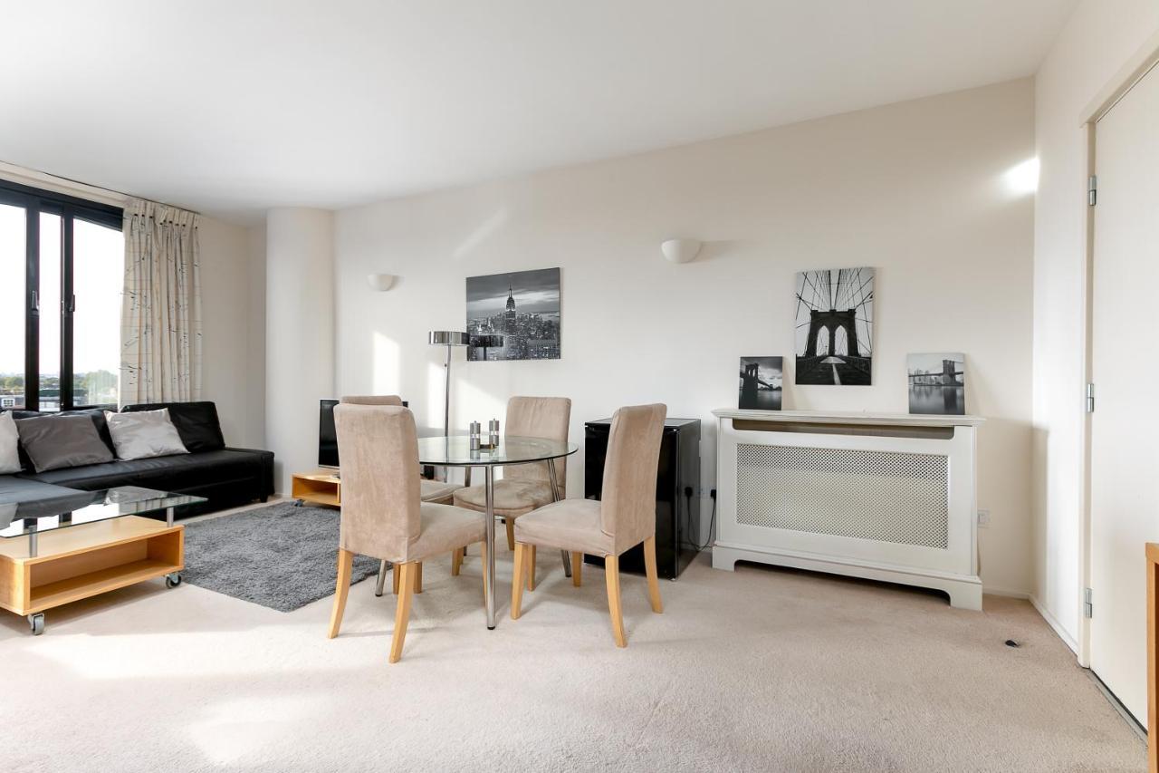 Point West Apartments 런던 외부 사진